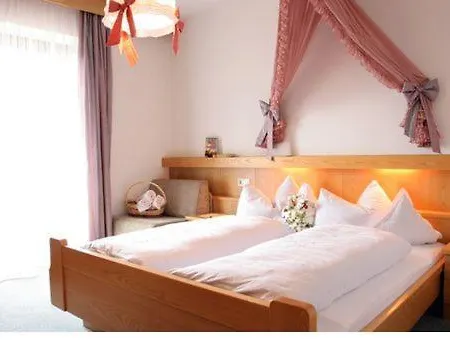 Aparthotel Grunwald Valles